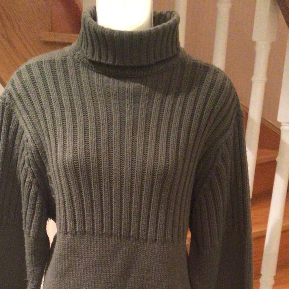 🛍3 for $30🛍⬇️Price Drop⬇️Olive green ribbed knit turtleneck pullover sweater